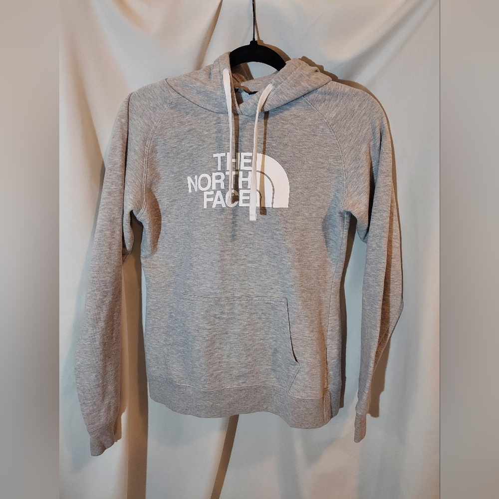 The North Face Heather Gray Cozy Gorpcore Hoodie